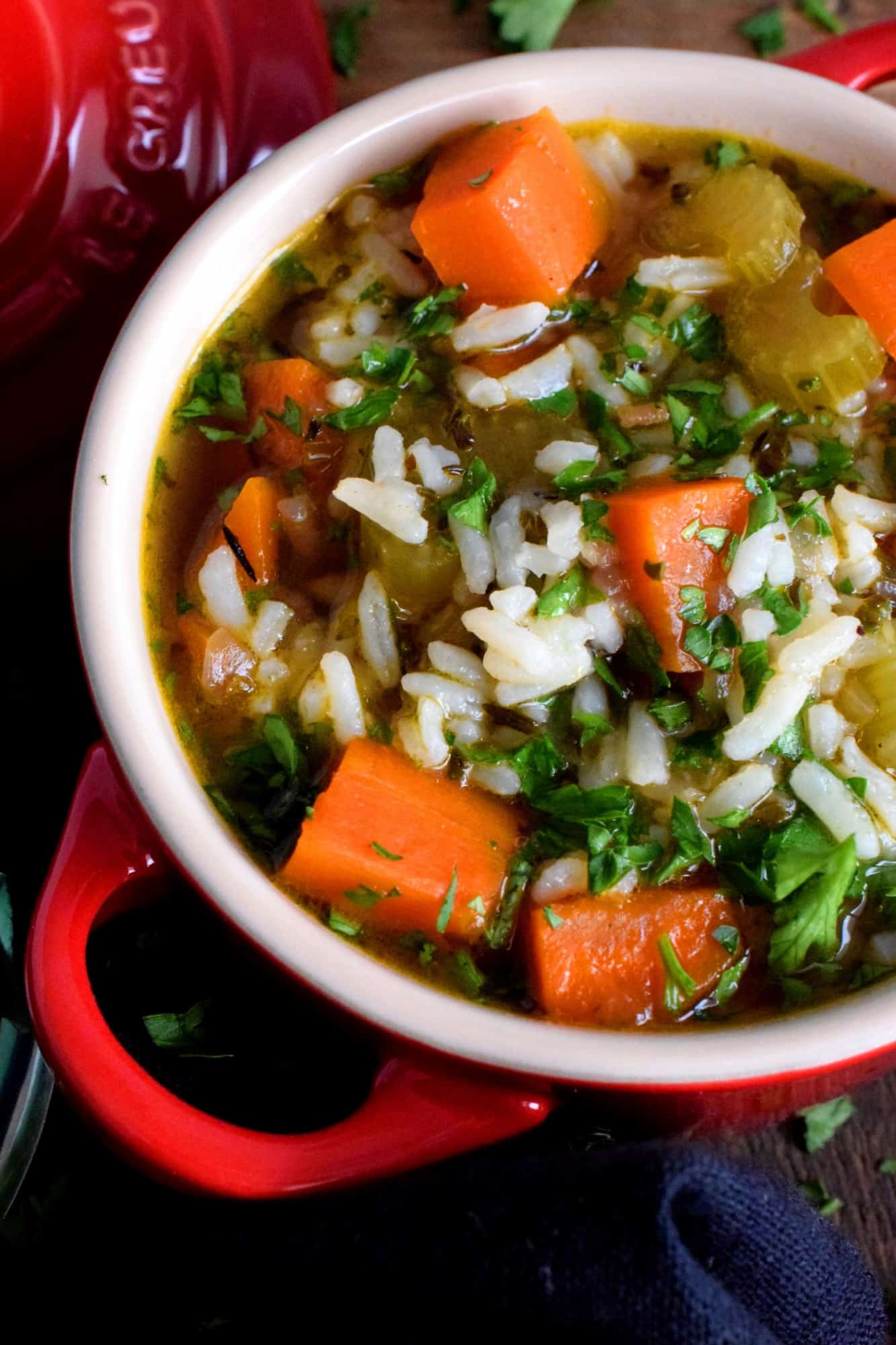 Zupa warzywna z ryżem: zmniejszenie zawartości arsenu i zachowanie witamin